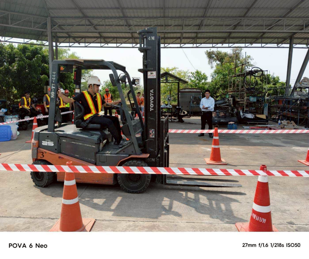LINE_ALBUM_รูปภาพหลักสูตรรถยก 11 ประเภท_250828_44.jpg - หลักสูตรรถยก 11 ประเภท